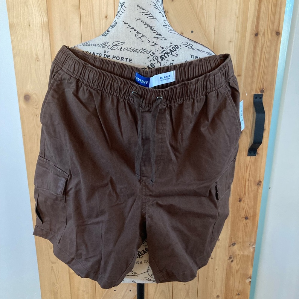 NWT Old Navy Men's Relaxed Cargo Shorts Elastic Waist Brown Large